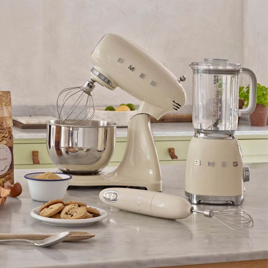 SMF03CRUK Stand Mixer in Cream