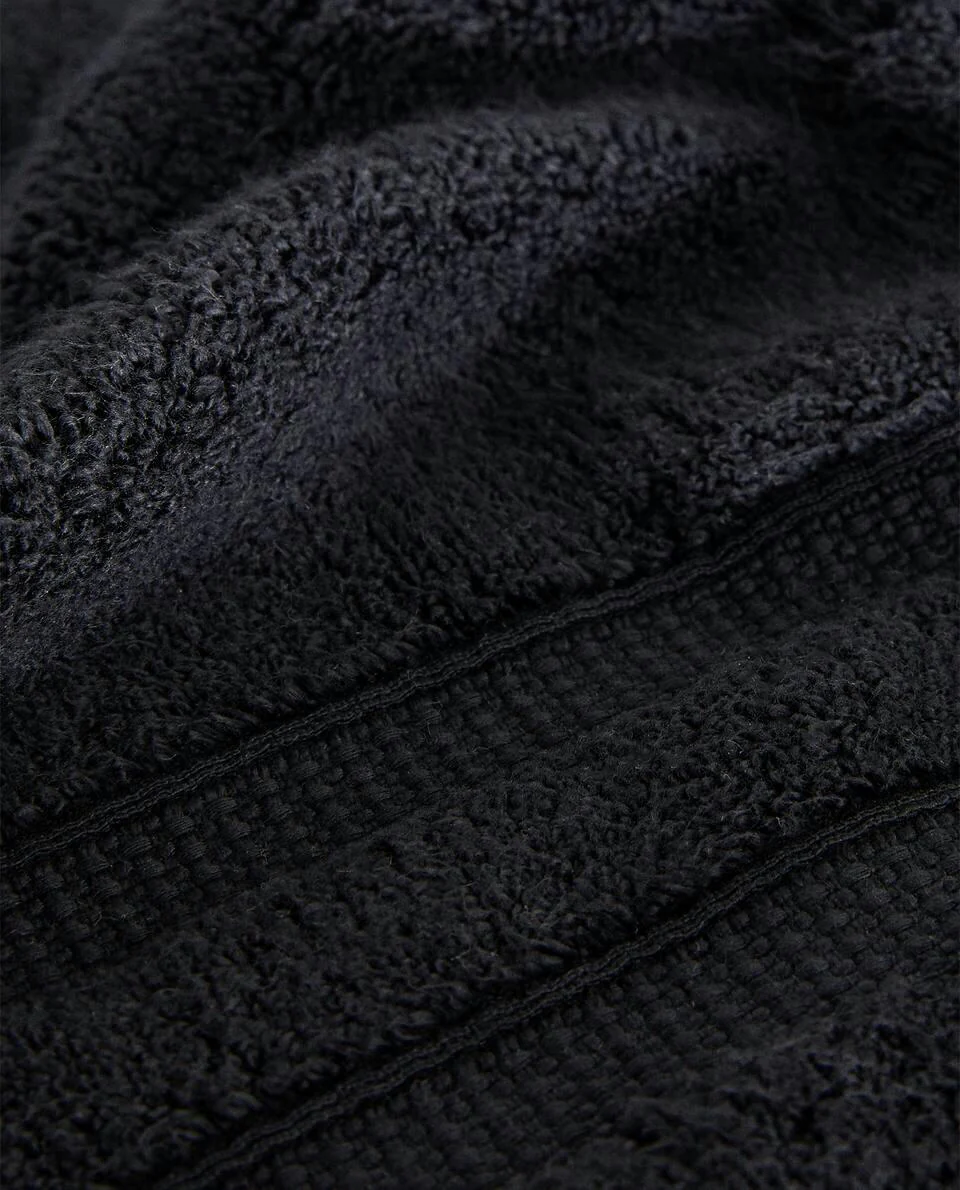 EXTRA SOFT TOWEL WITH DOUBLE BORDER