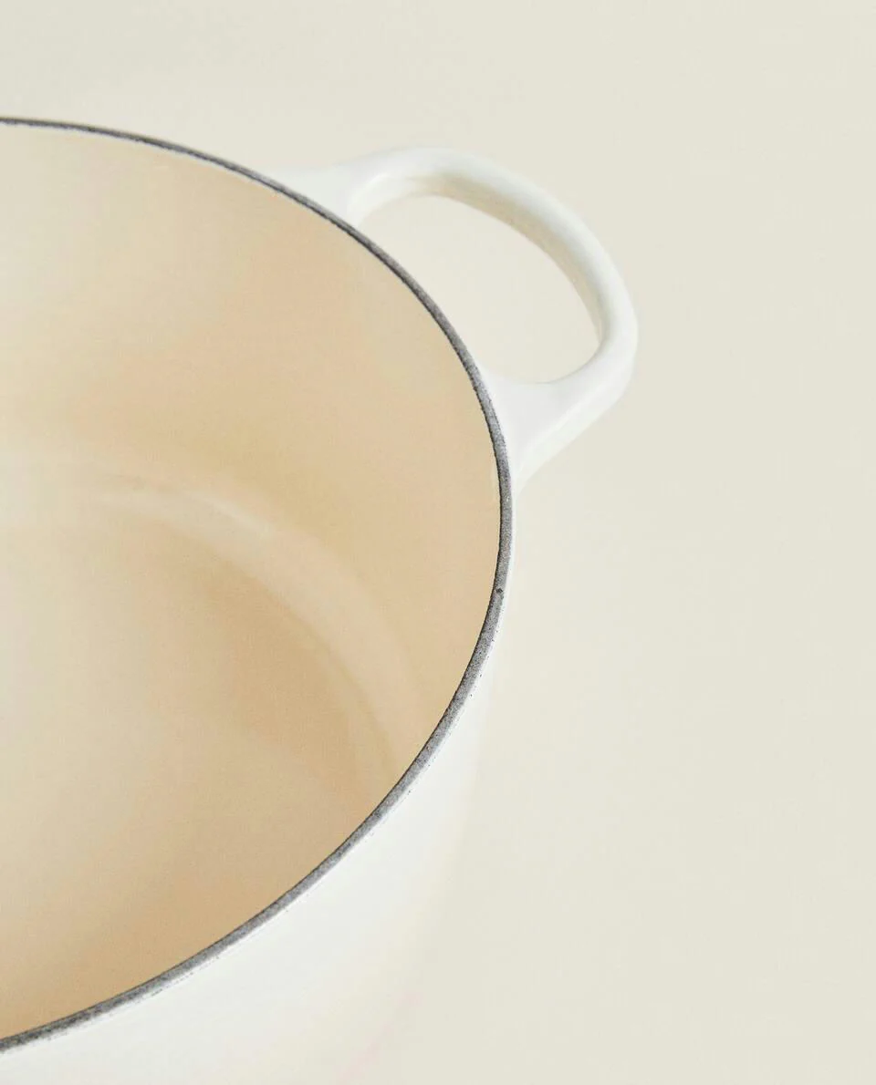LE CREUSET LARGE CAST IRON POT