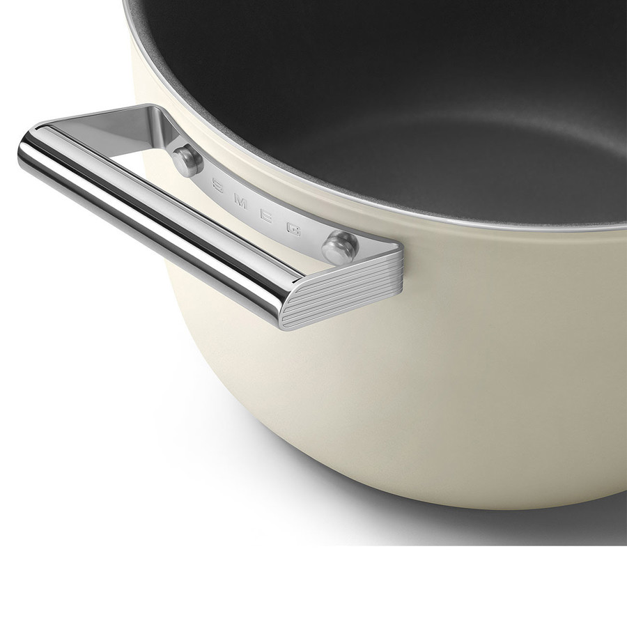 CKFC2611CRM Casserole Pan 26cm and Lid Cream