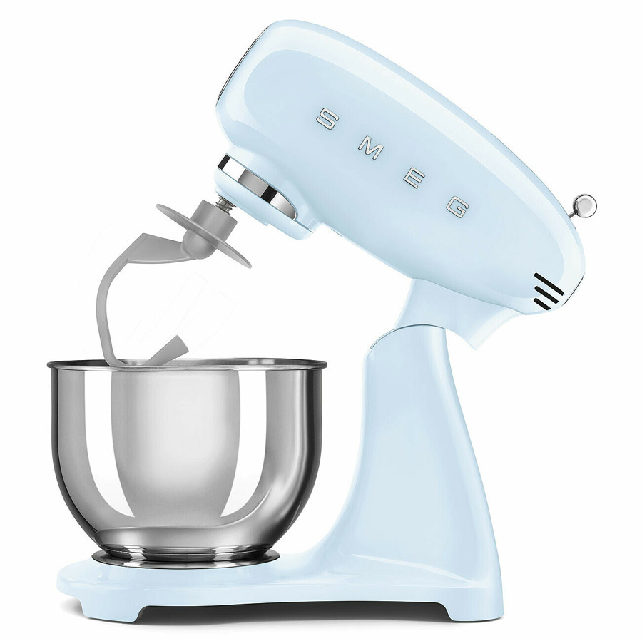 SMF03PBUK Stand Mixer in Pastel Blue