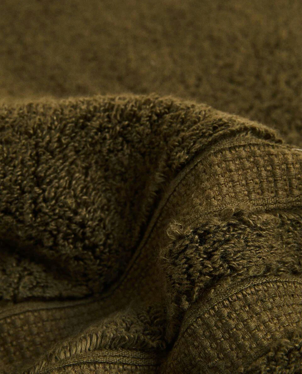 EXTRA SOFT TOWEL WITH DOUBLE BORDER