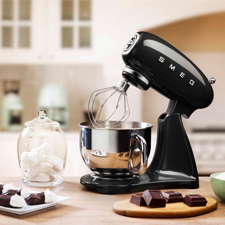 SMF03BLUK Stand Mixer in Black