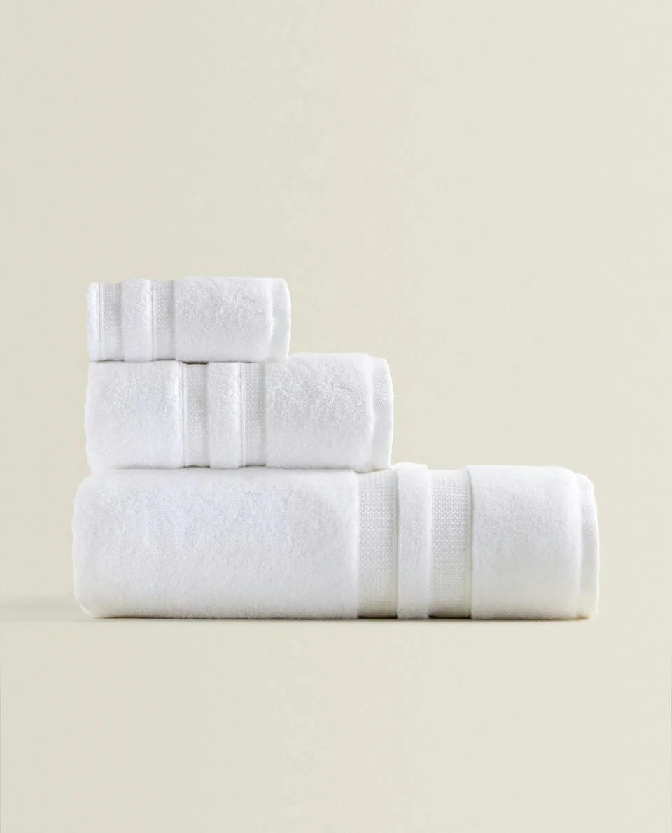 EXTRA SOFT TOWEL WITH DOUBLE BORDER