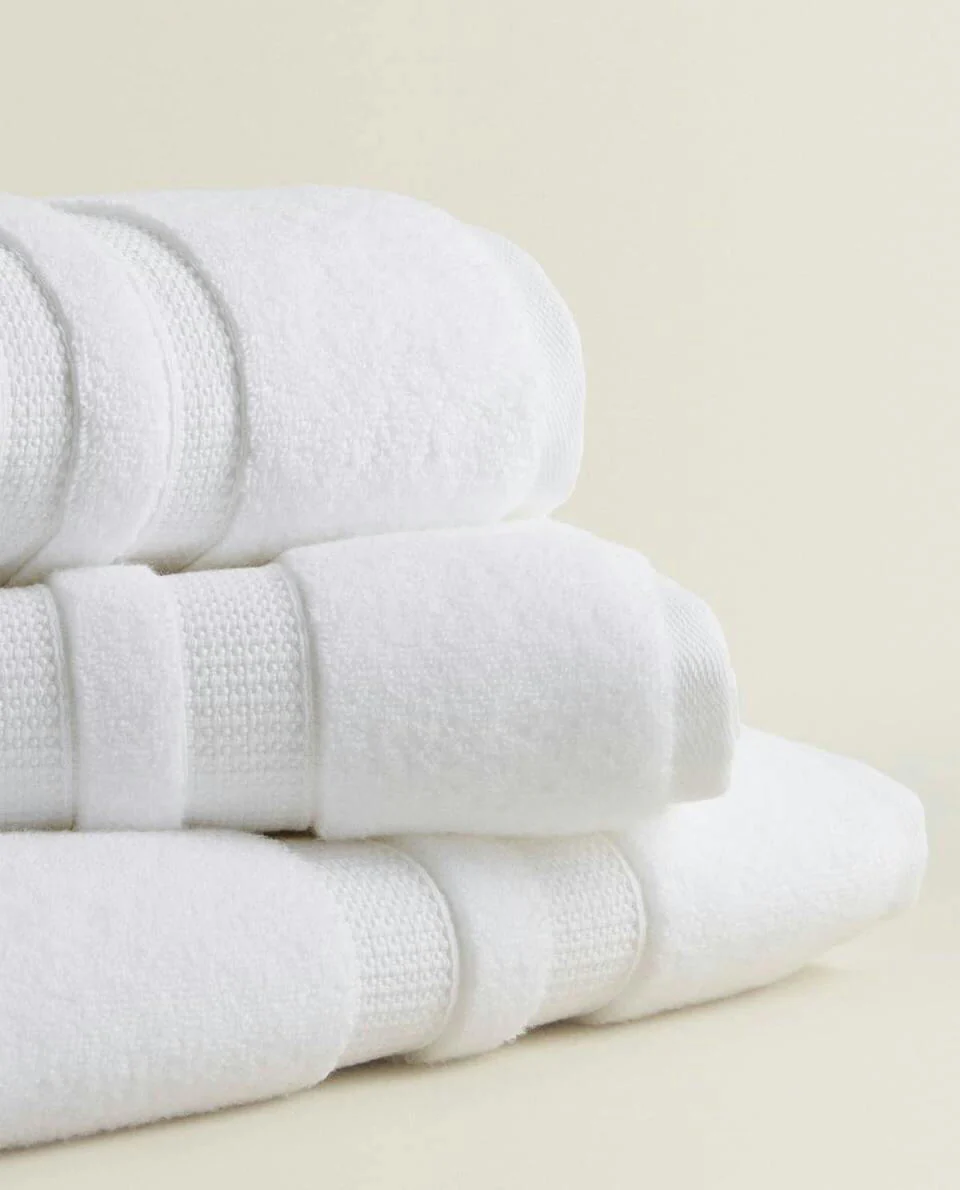 EXTRA SOFT TOWEL WITH DOUBLE BORDER