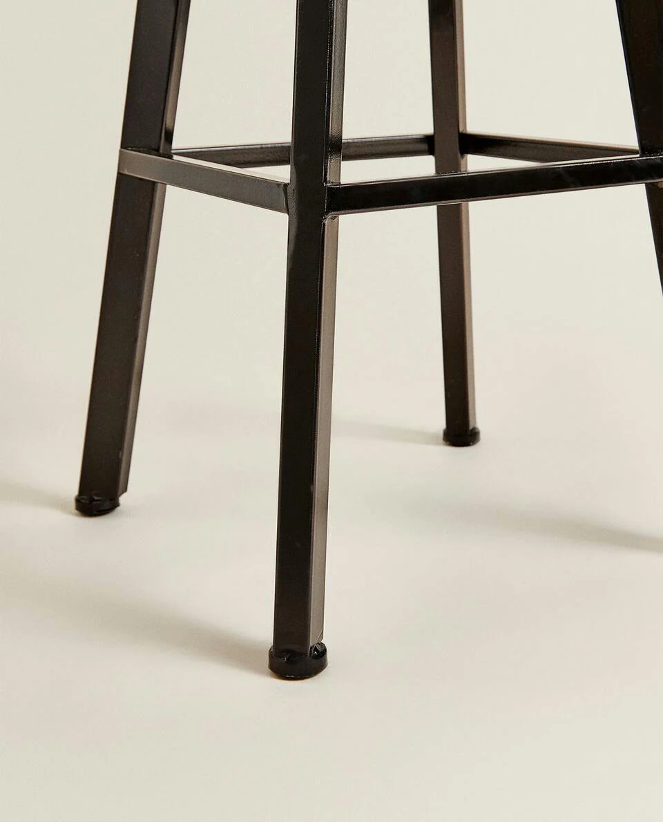 WOODEN AND METAL SWIVEL STOOL