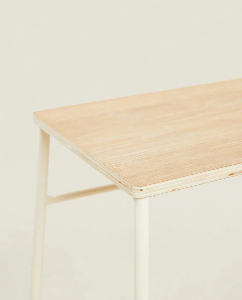 WOOD STOOL | LADDER