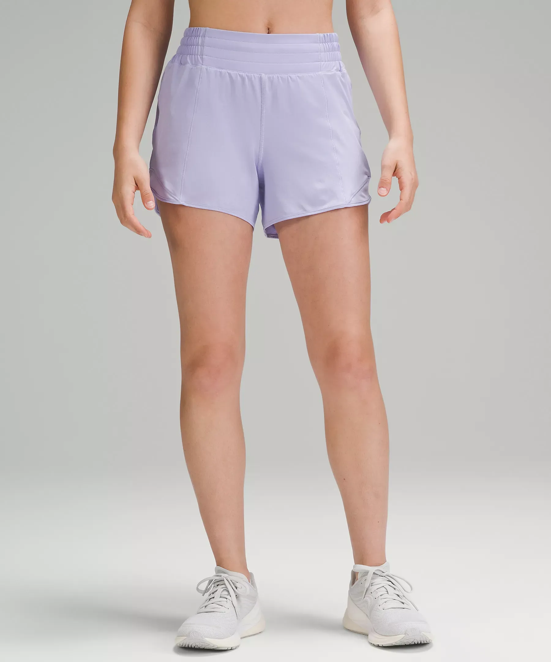 lululemon Hotty Hot High-Rise Lined Short 4′′