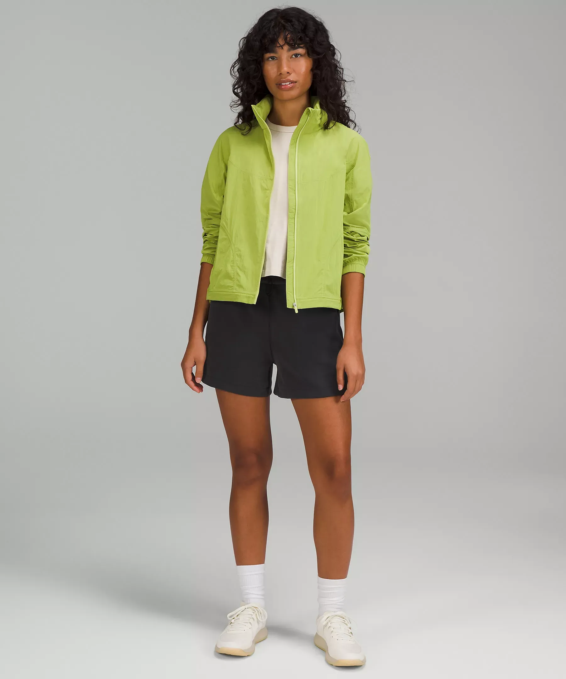 lululemon Softstreme High-Rise Short 4′′