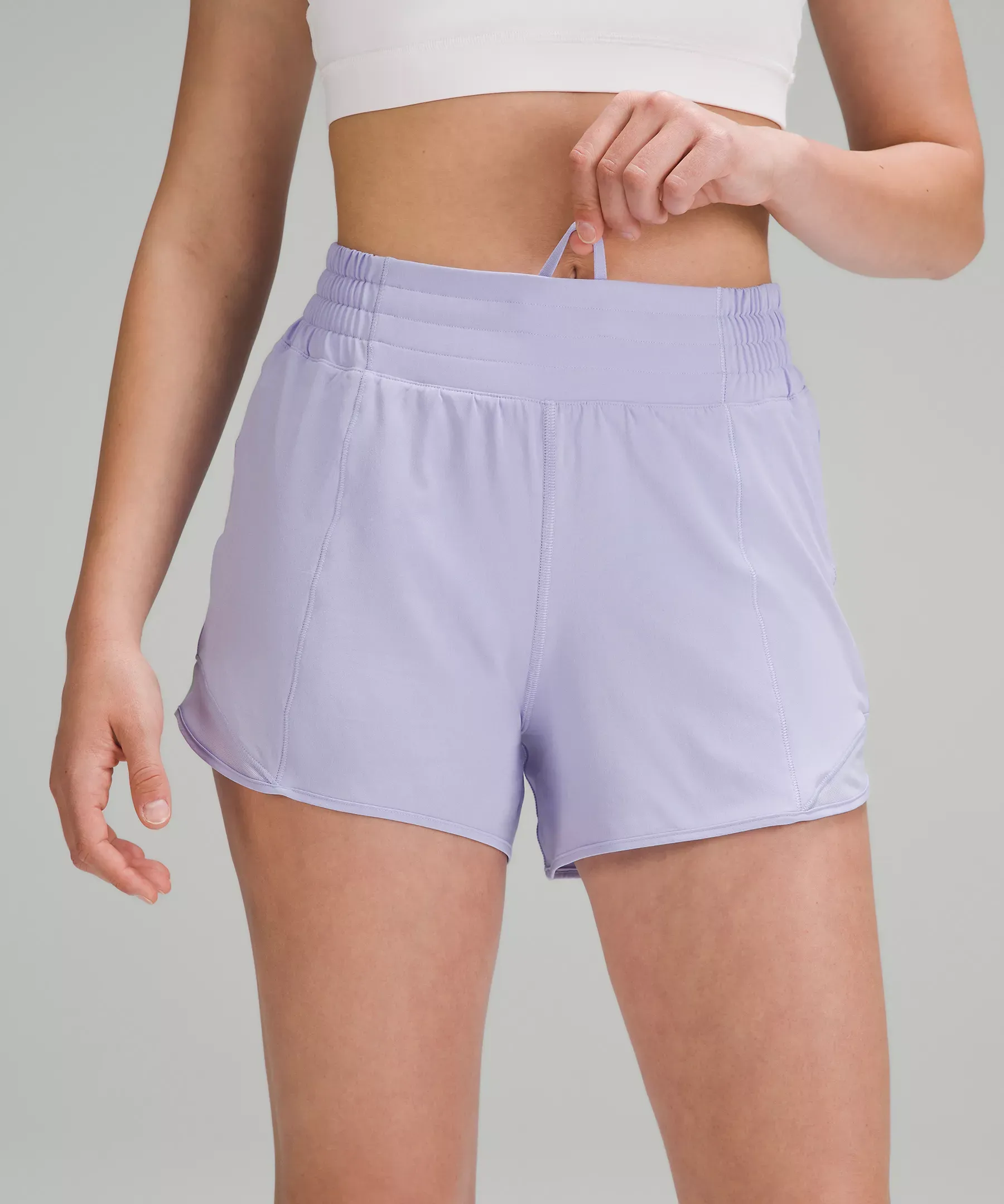 lululemon Hotty Hot High-Rise Lined Short 4′′