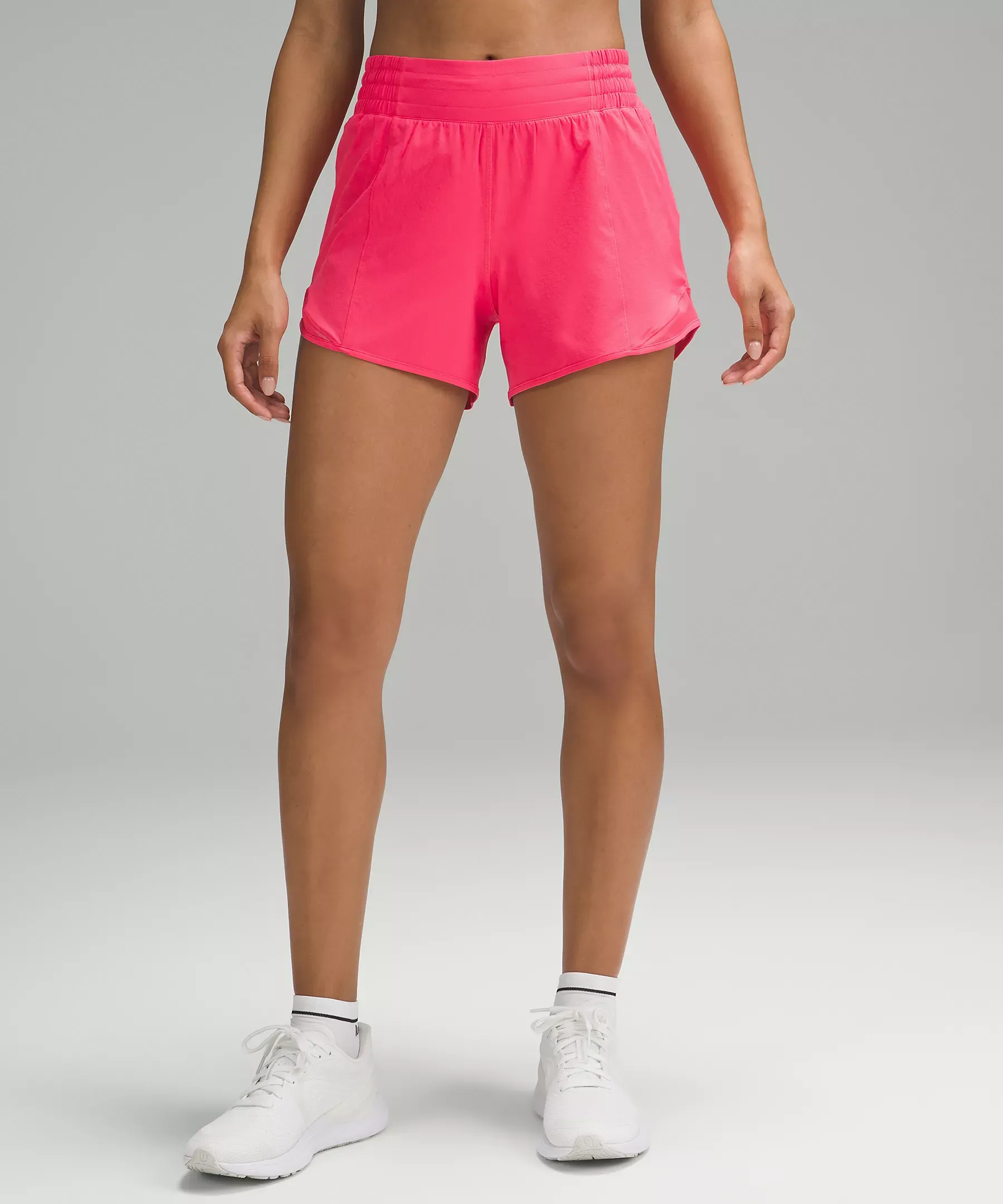 lululemon Hotty Hot High-Rise Lined Short 4′′