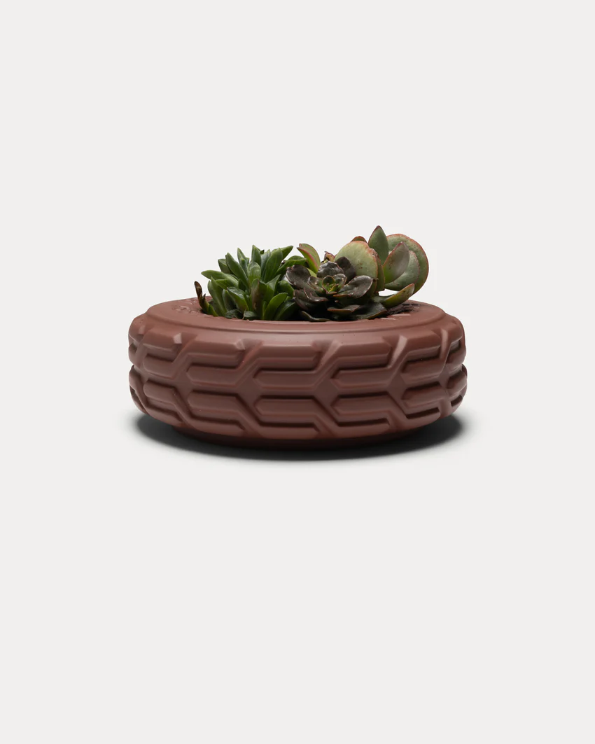 TIRE PLANT POT