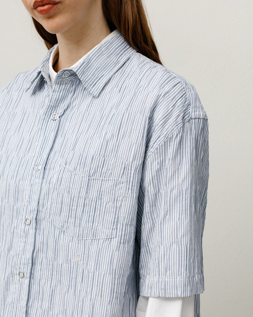 WAVY STRIPED SHORT SLEEVE SHIRT