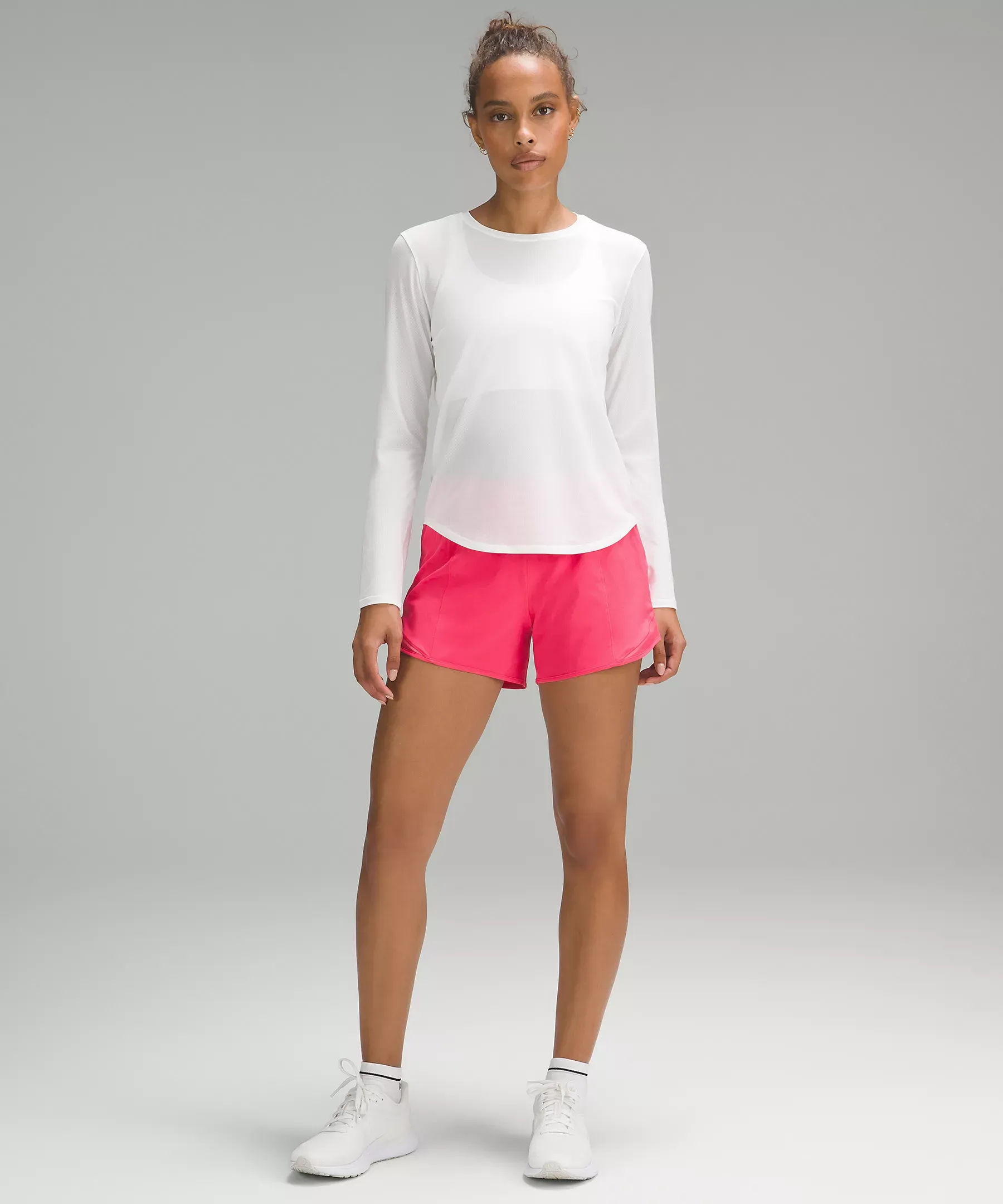 lululemon Hotty Hot High-Rise Lined Short 4′′