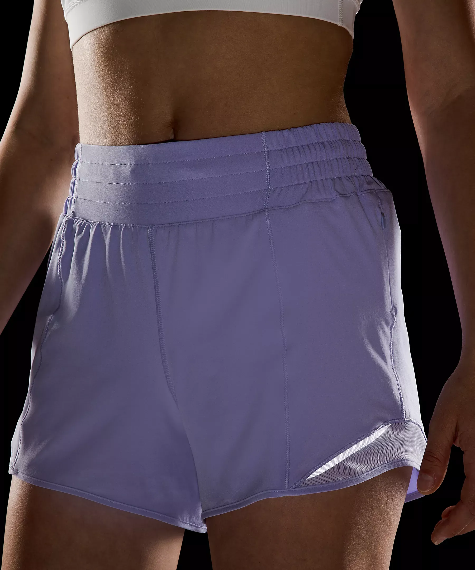lululemon Hotty Hot High-Rise Lined Short 4′′