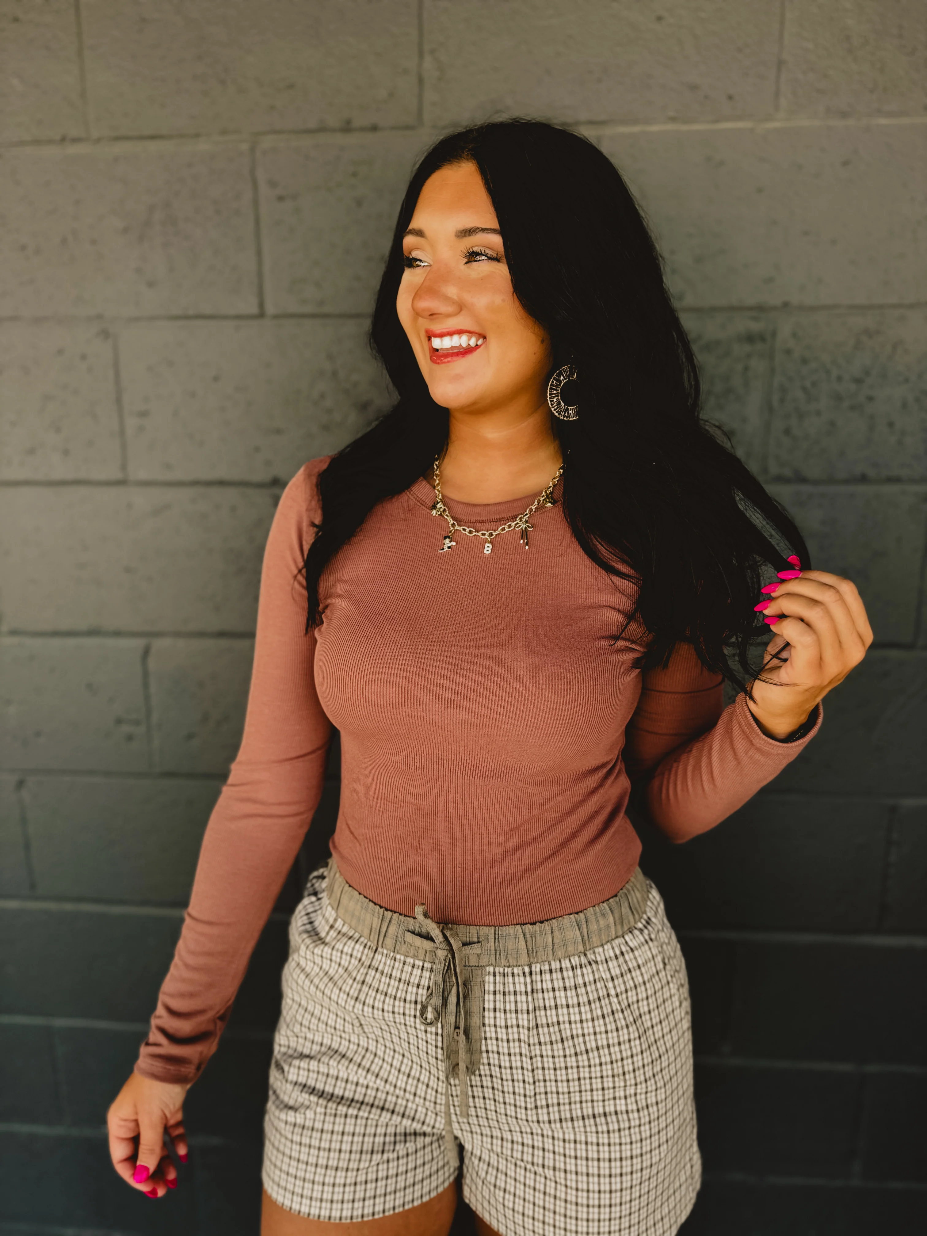 Fitted Ribbed Knit Long Sleeve Top - Red Bean