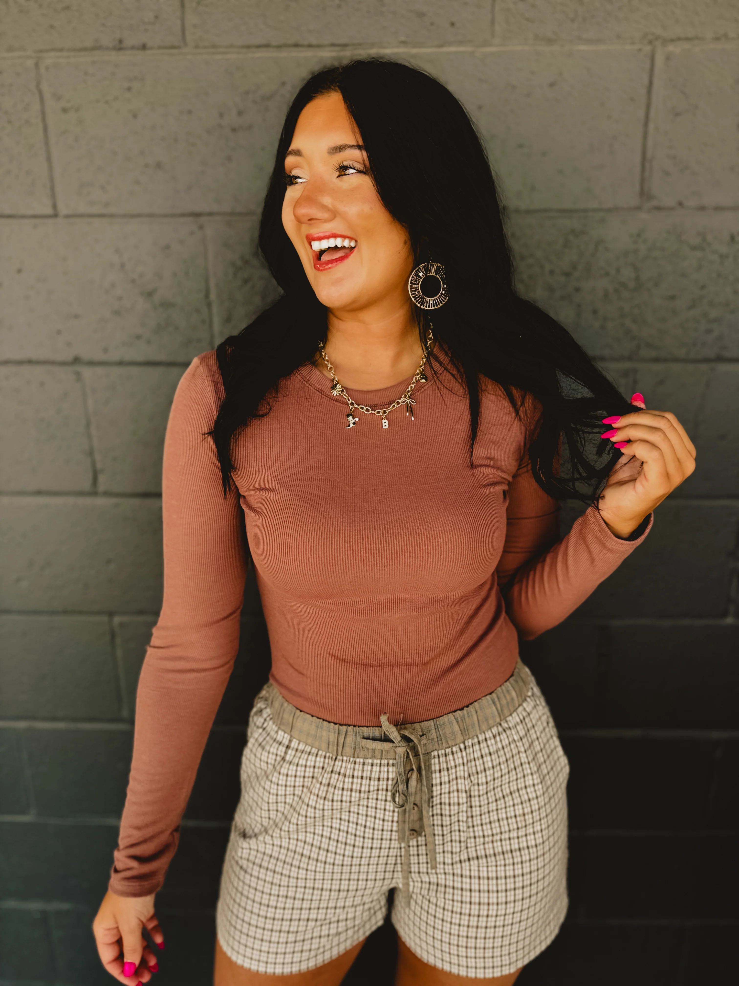 Fitted Ribbed Knit Long Sleeve Top - Red Bean