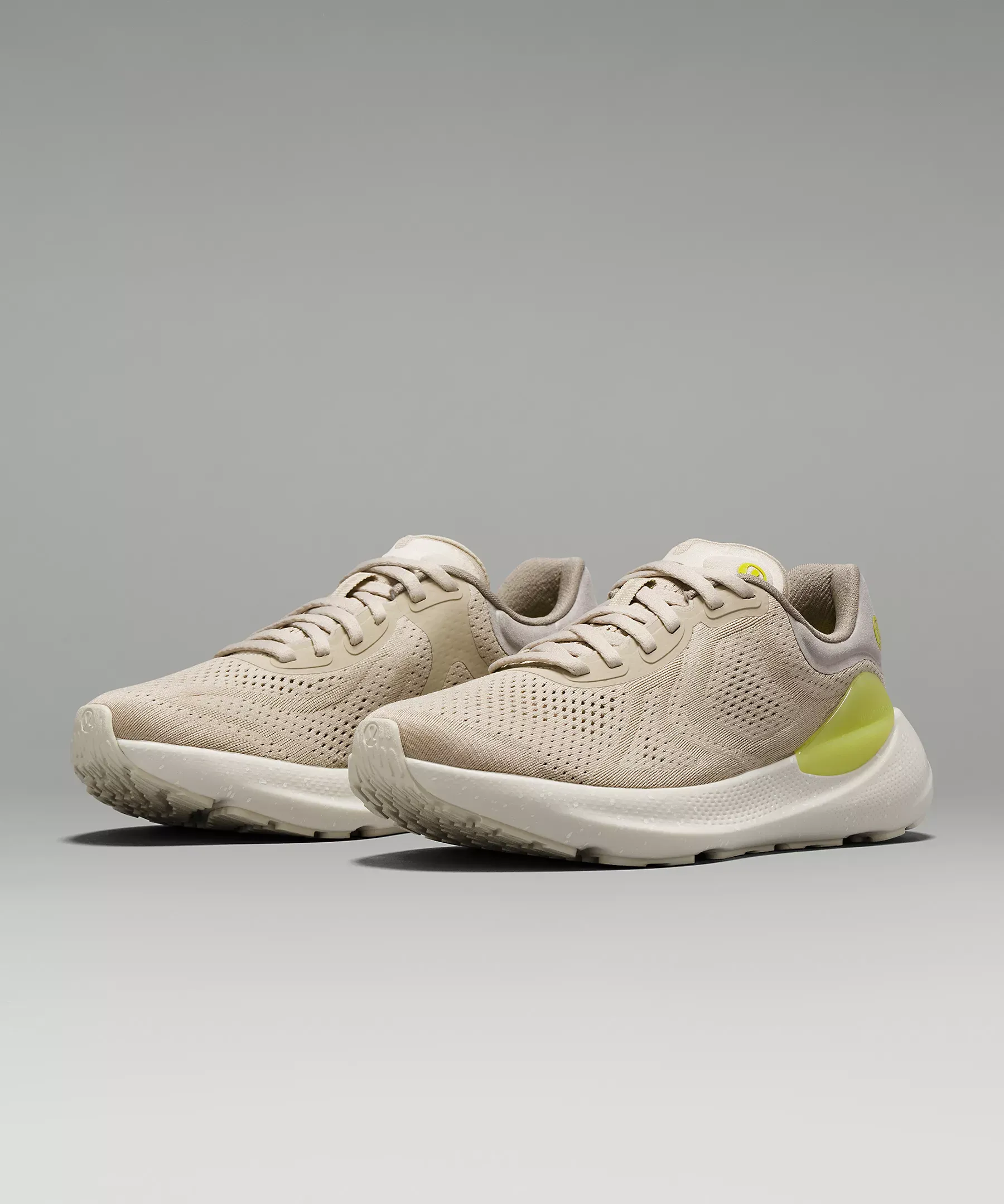 Beyondfeel Women's Running Shoe