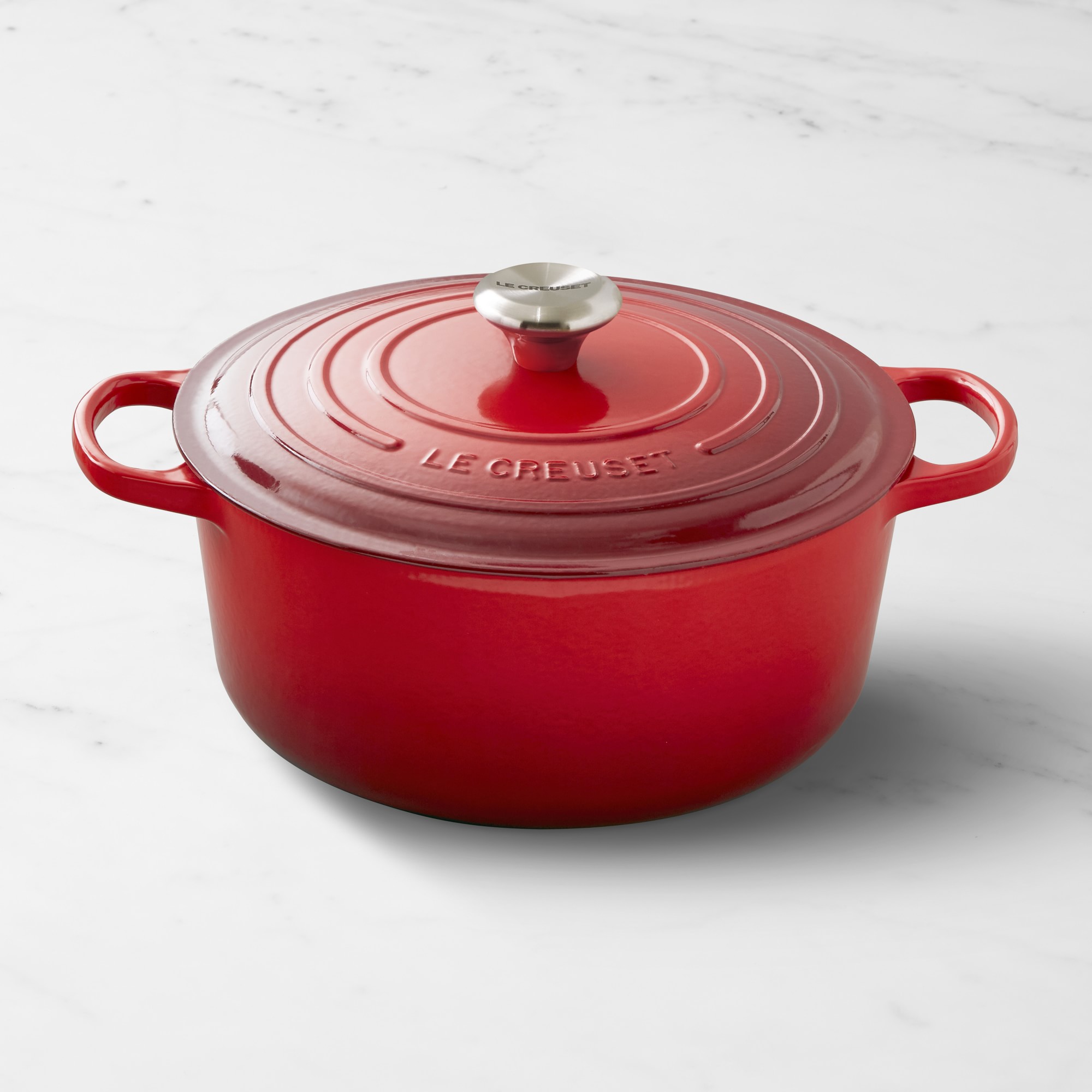 Le Creuset Signature Enameled Cast Iron Round Dutch Oven