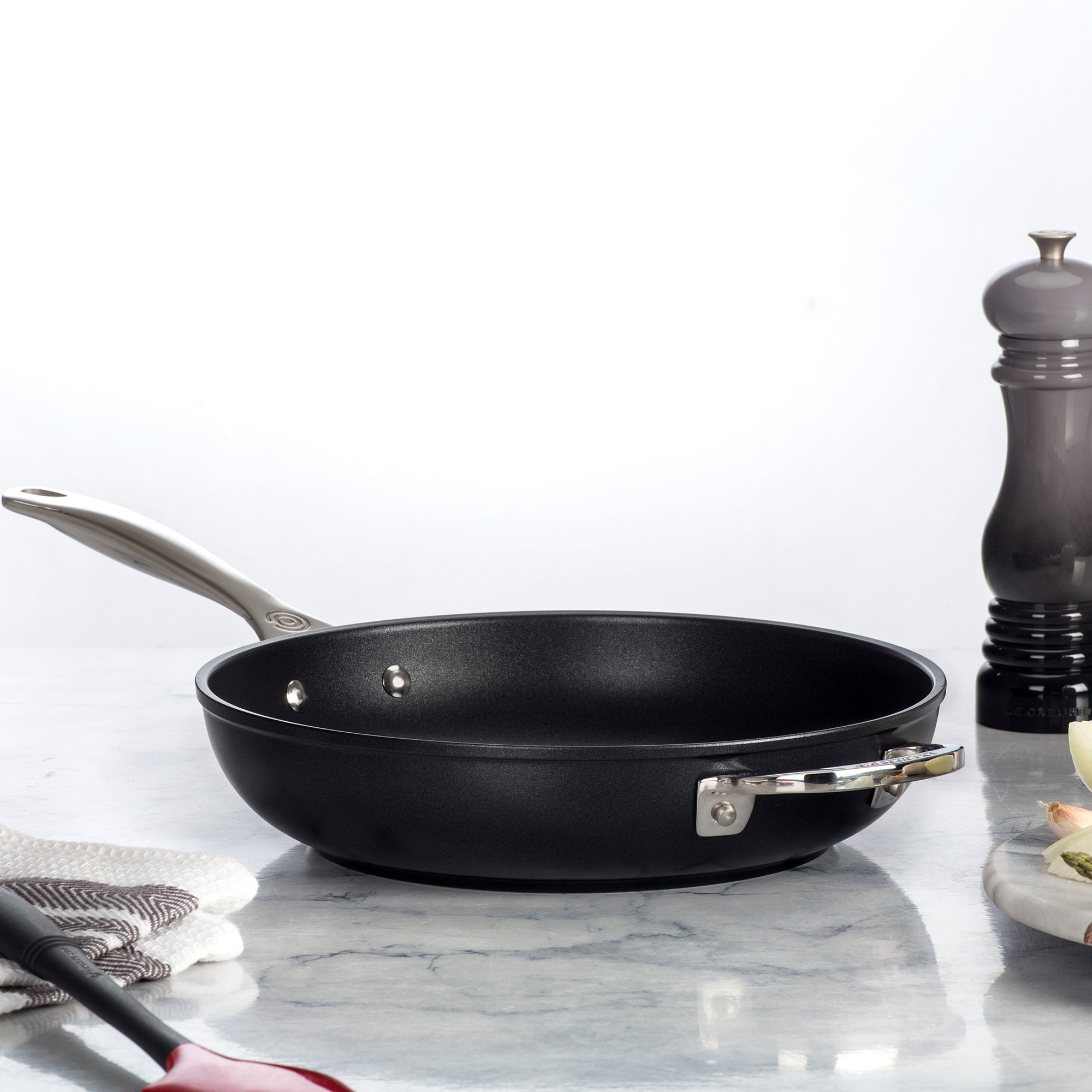 Le Creuset Toughened Nonstick PRO Deep Fry Pan