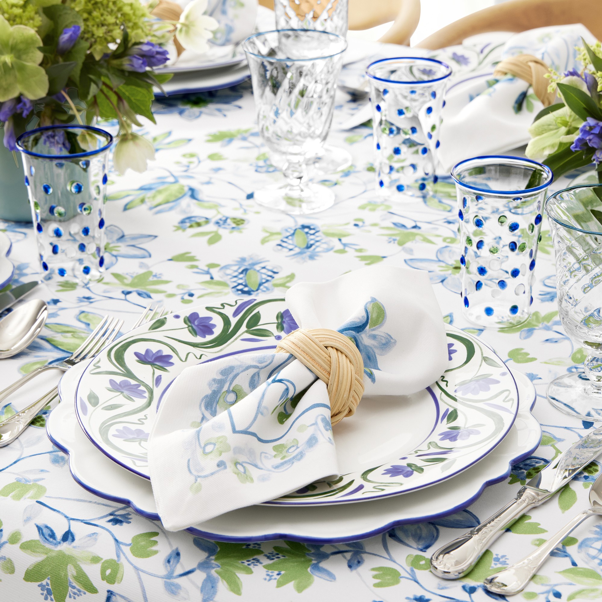 Painted Vine Tablecloth