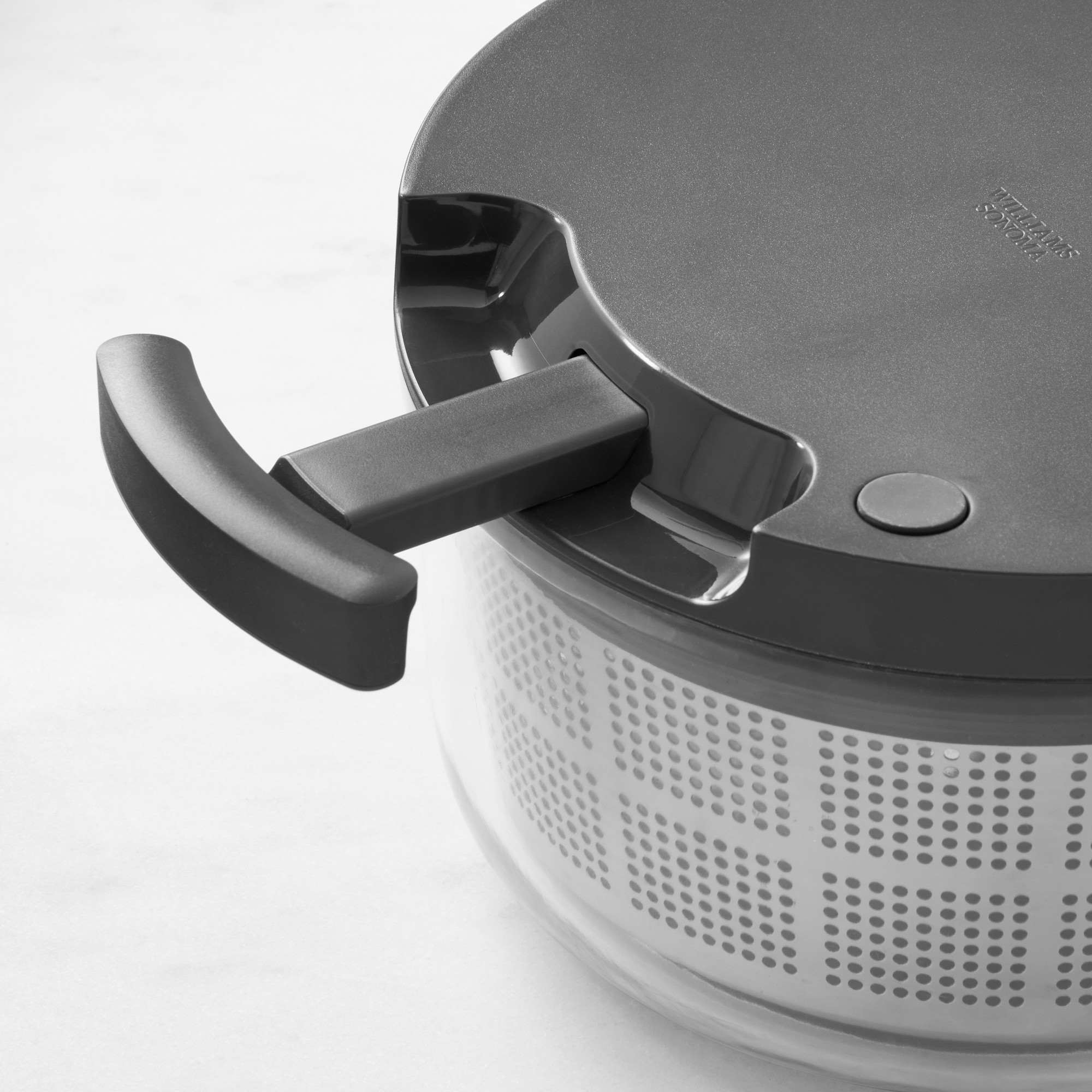 Williams Sonoma Salad Spinner