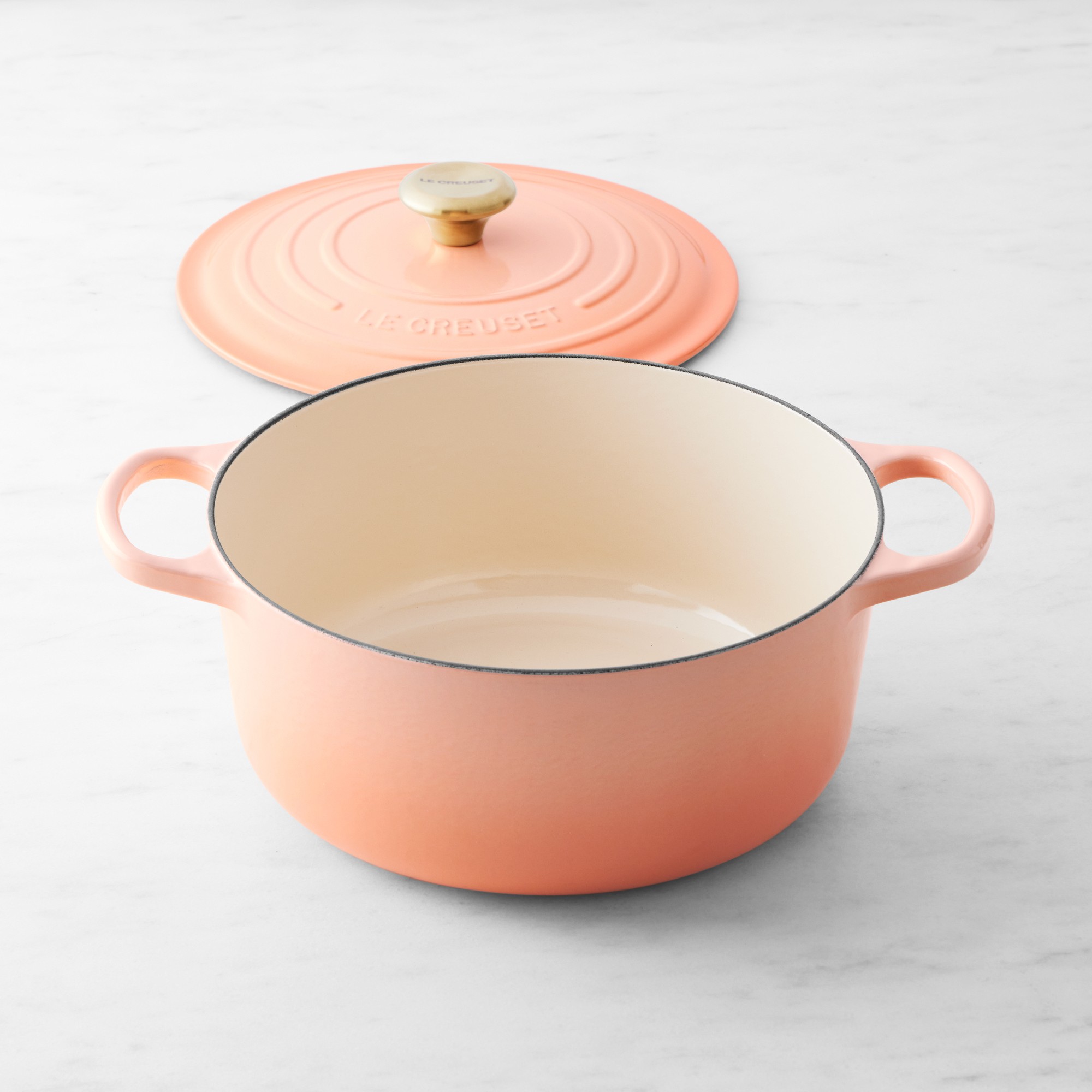 Le Creuset Signature Enameled Cast Iron Round Dutch Oven