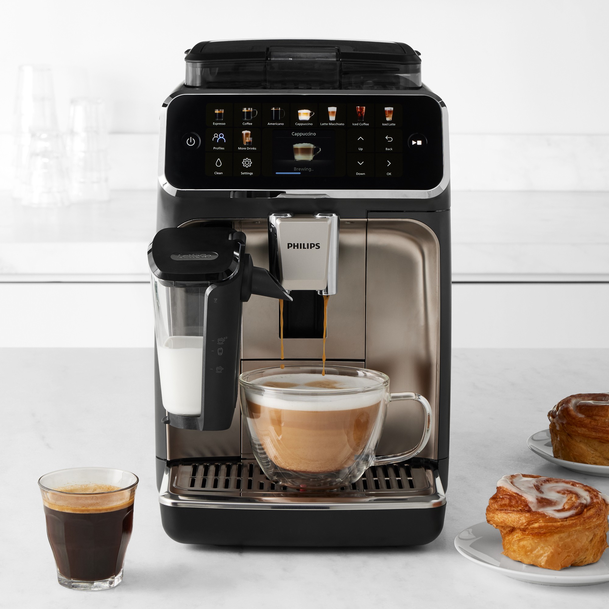 Philips 5500 Fully Automatic Espresso Machine with LatteGo & Iced Coffee