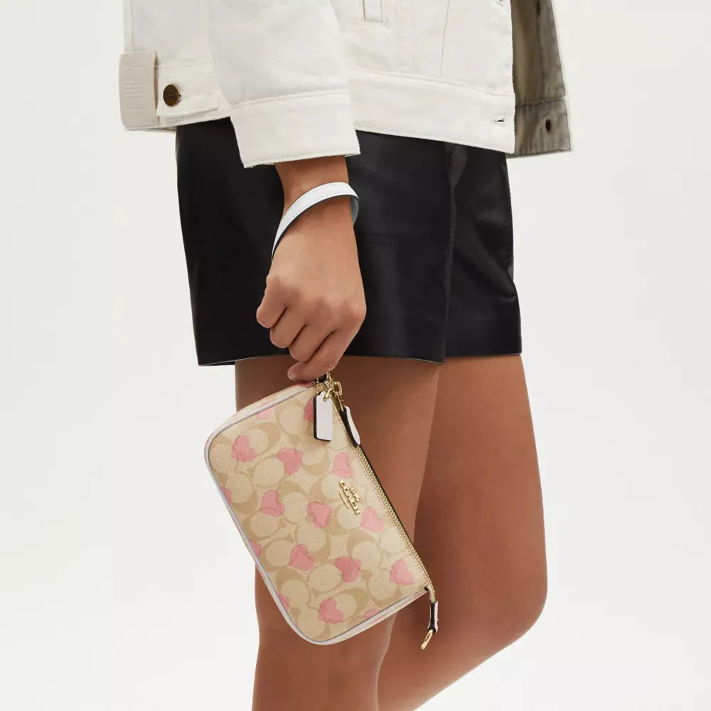 Nolita 19 In Signature Canvas With Heart Print