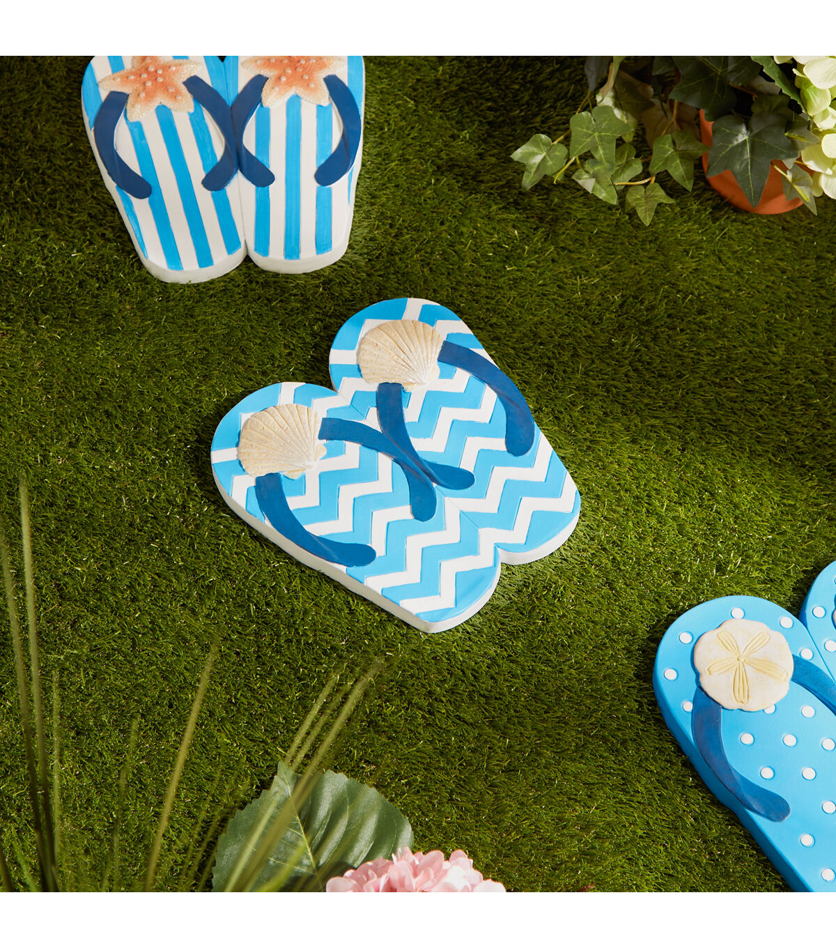 Zingz & Thingz Seashell Flip Flops Stepping Stone