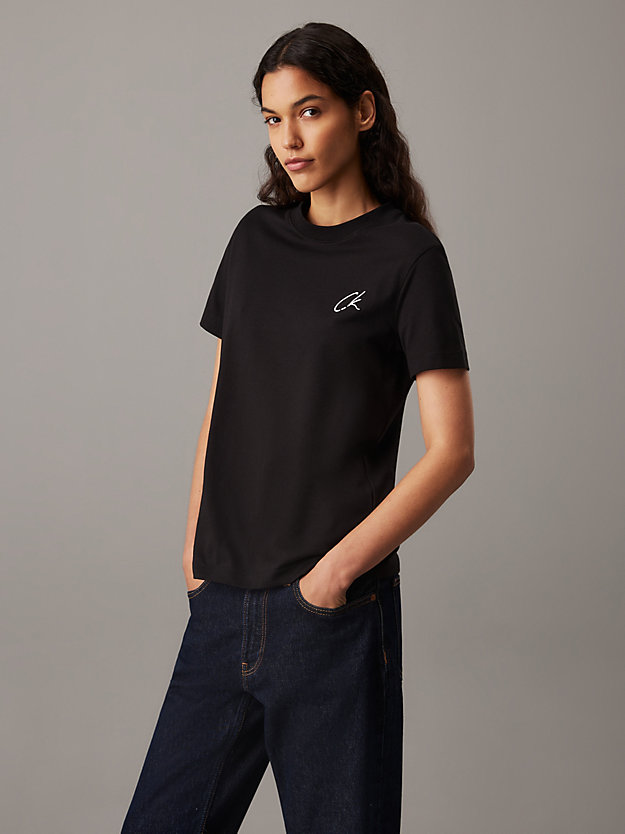 Embroidered Logo T-shirt