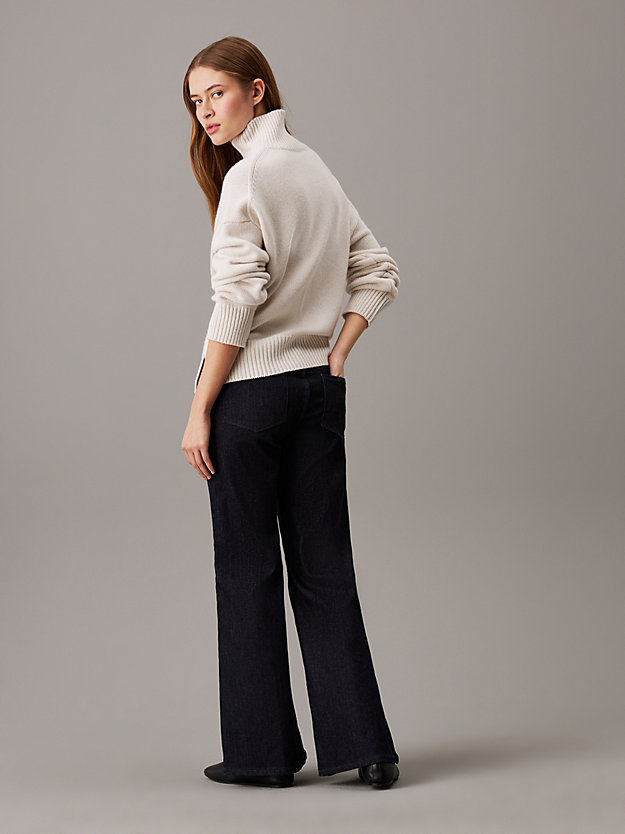 Slim Flared Jeans