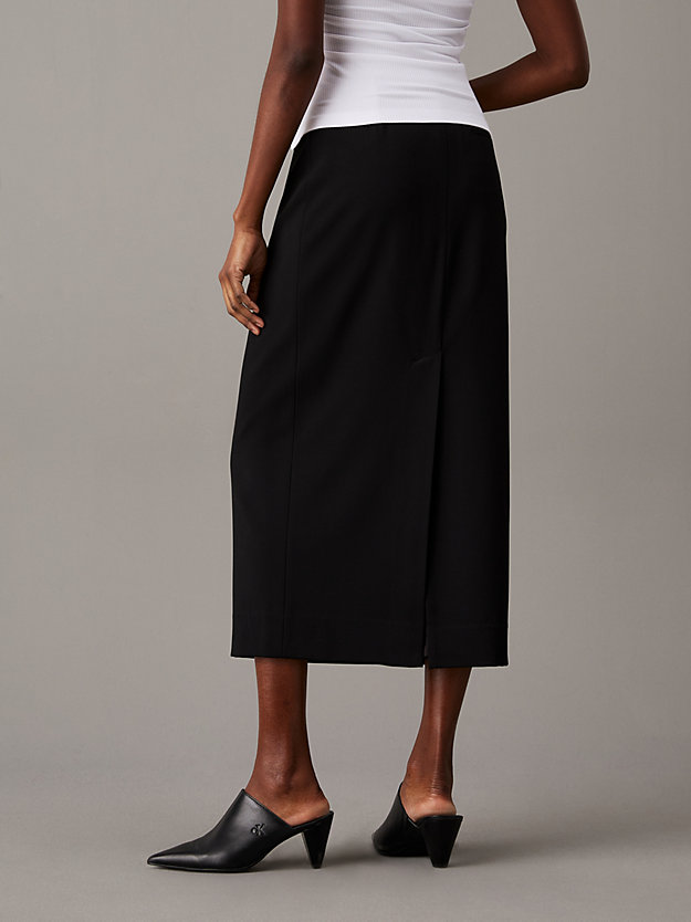 Relaxed Midi Pencil Skirt