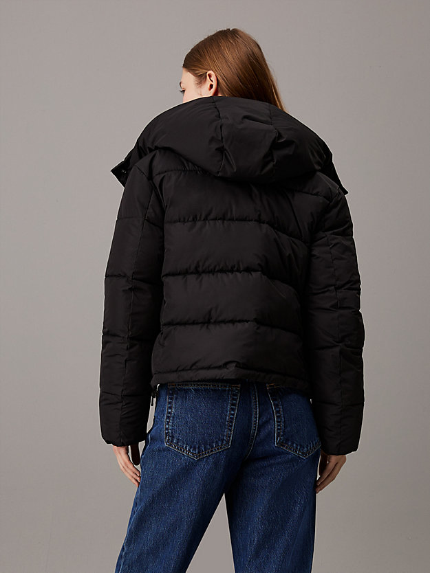 Short Hooded Puffer Jacket