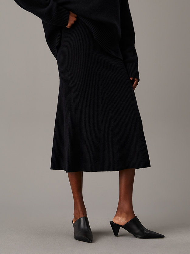Relaxed Wool Midi Skirt