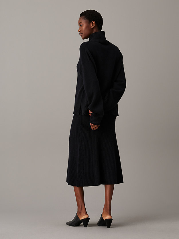 Relaxed Wool Midi Skirt