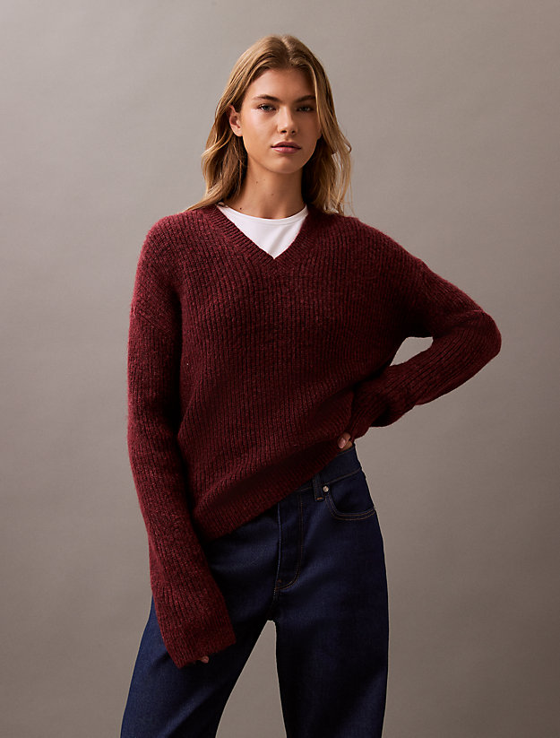 Woolen Stitch V-Neck Jumper