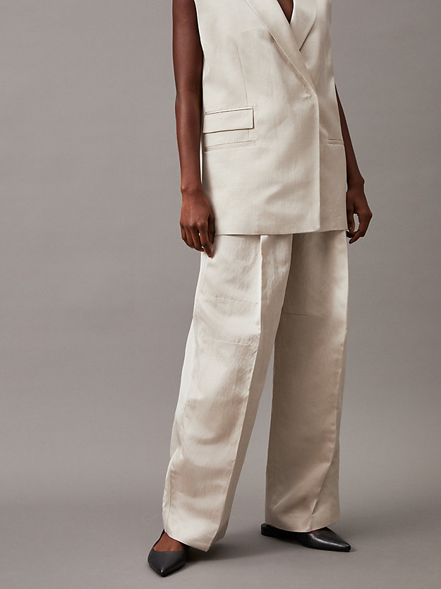 Relaxed Tailored Wide Leg Trousers