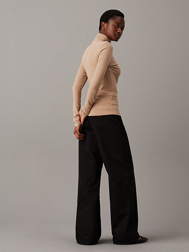 Fitted Ribbed Mock Neck Top