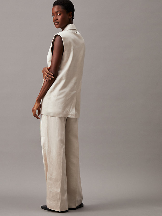 Relaxed Tailored Wide Leg Trousers