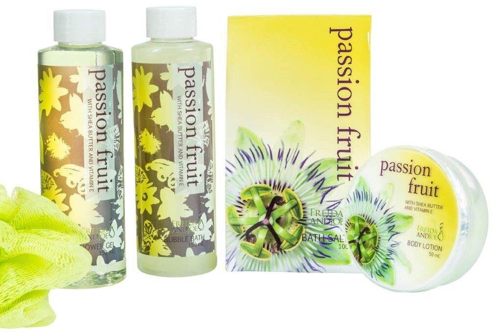 Home Spa Gift Basket Pleasantly Fragrant Peony Spa Set For Women Luxury Bath & Body Set For Women, Contains Shower Gel, Bubble Bath, Body Lotion, Peony Bath Salt and Puff in a Pink Feminine Tub