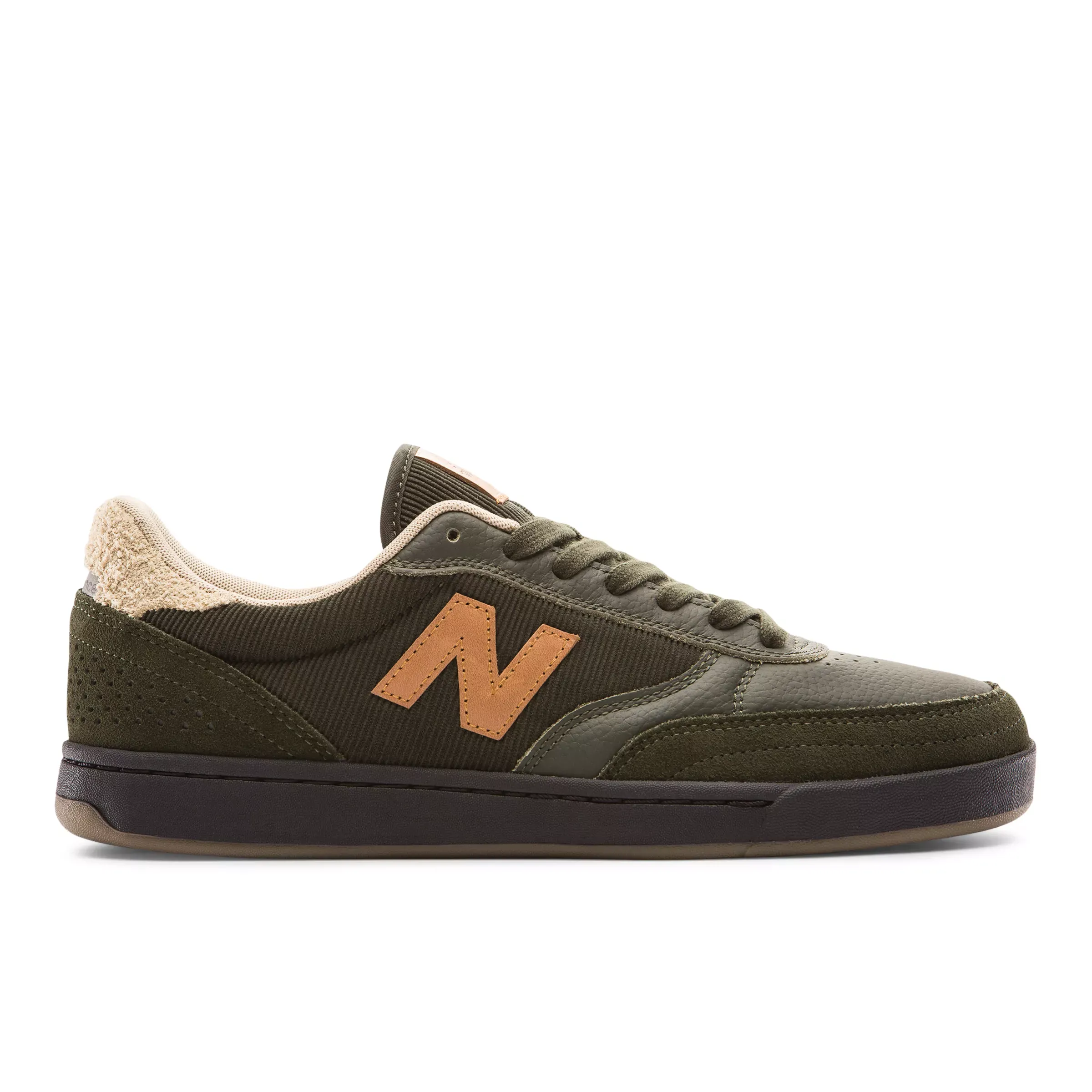 NB Numeric 440 - Forest Green with Black