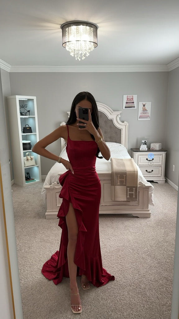 FITTED SATIN RUFFLE DRESS