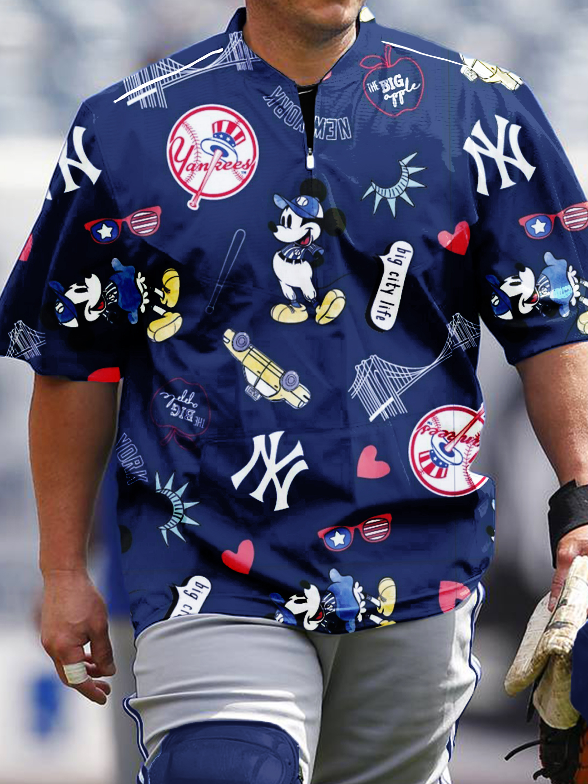 New York Yankees Short Sleeve Zip Sweatshirt