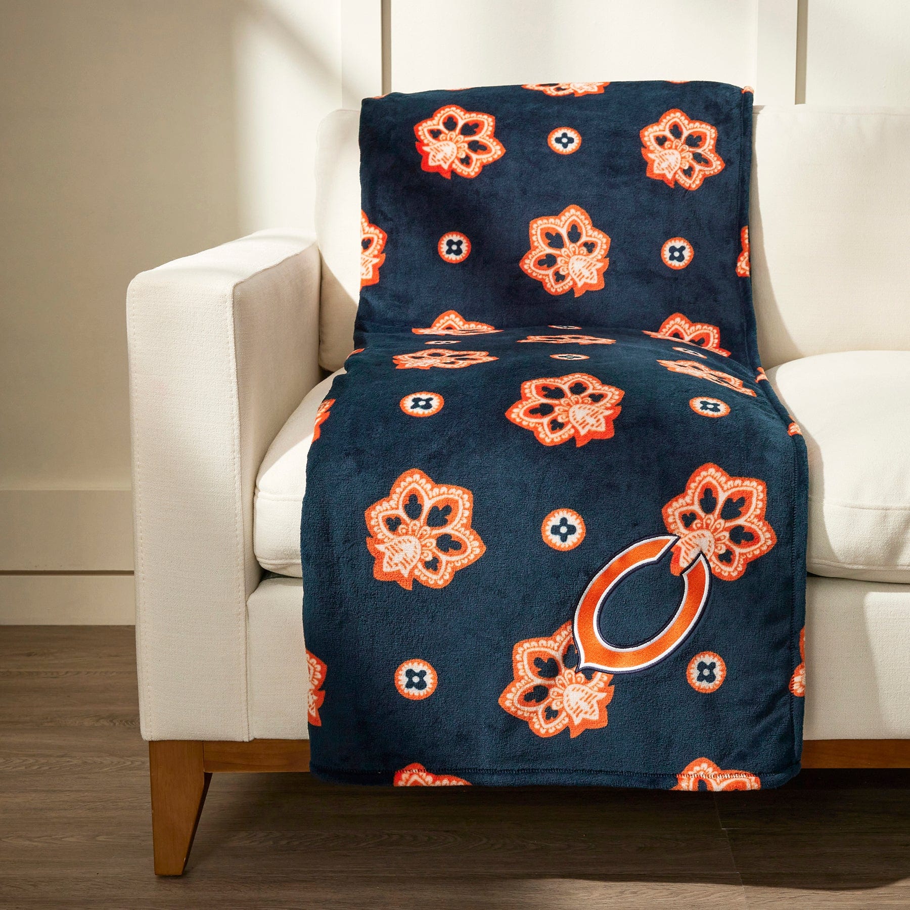 Chicago Bears Oversized Throw Blanket