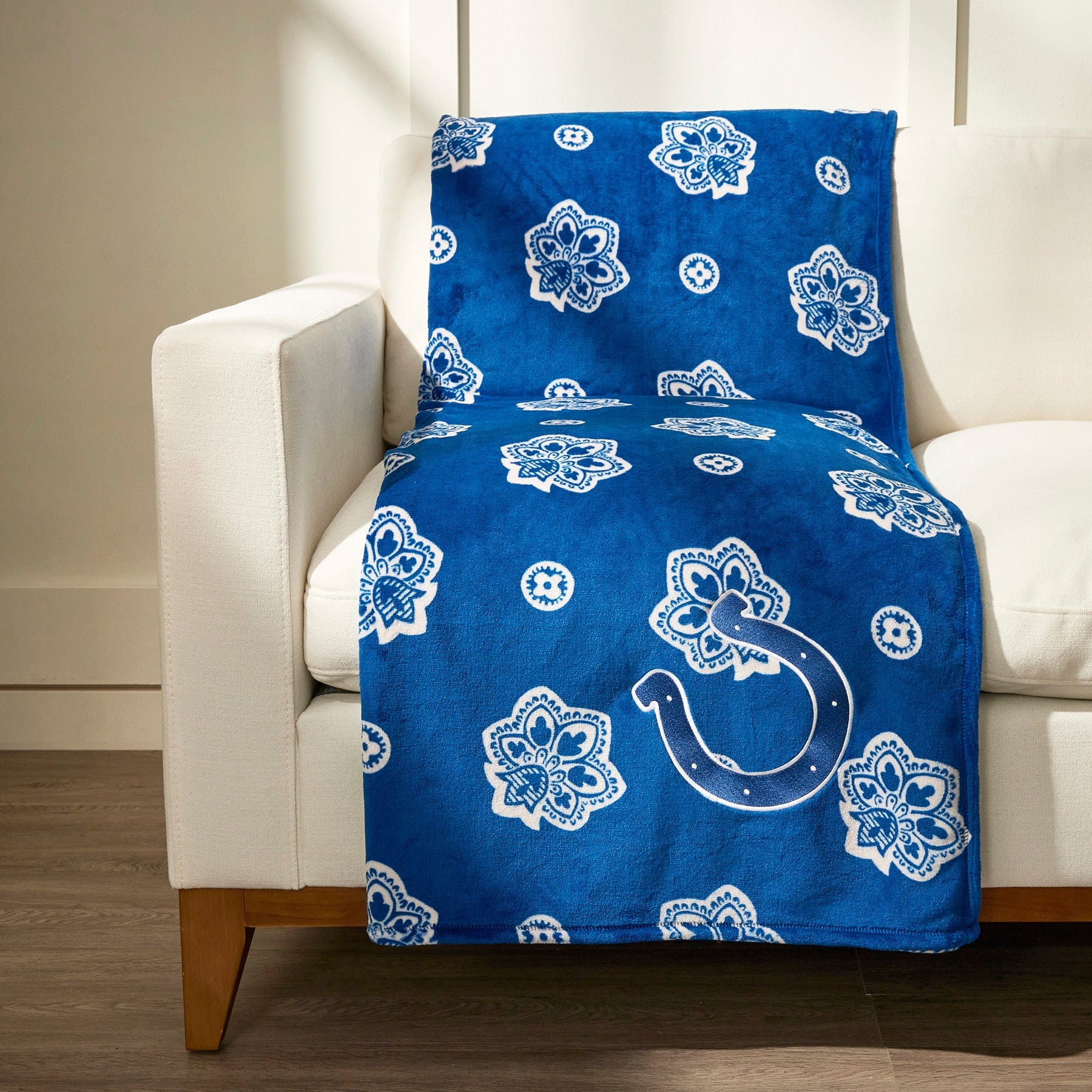 Indianapolis Colts Oversized Throw Blanket