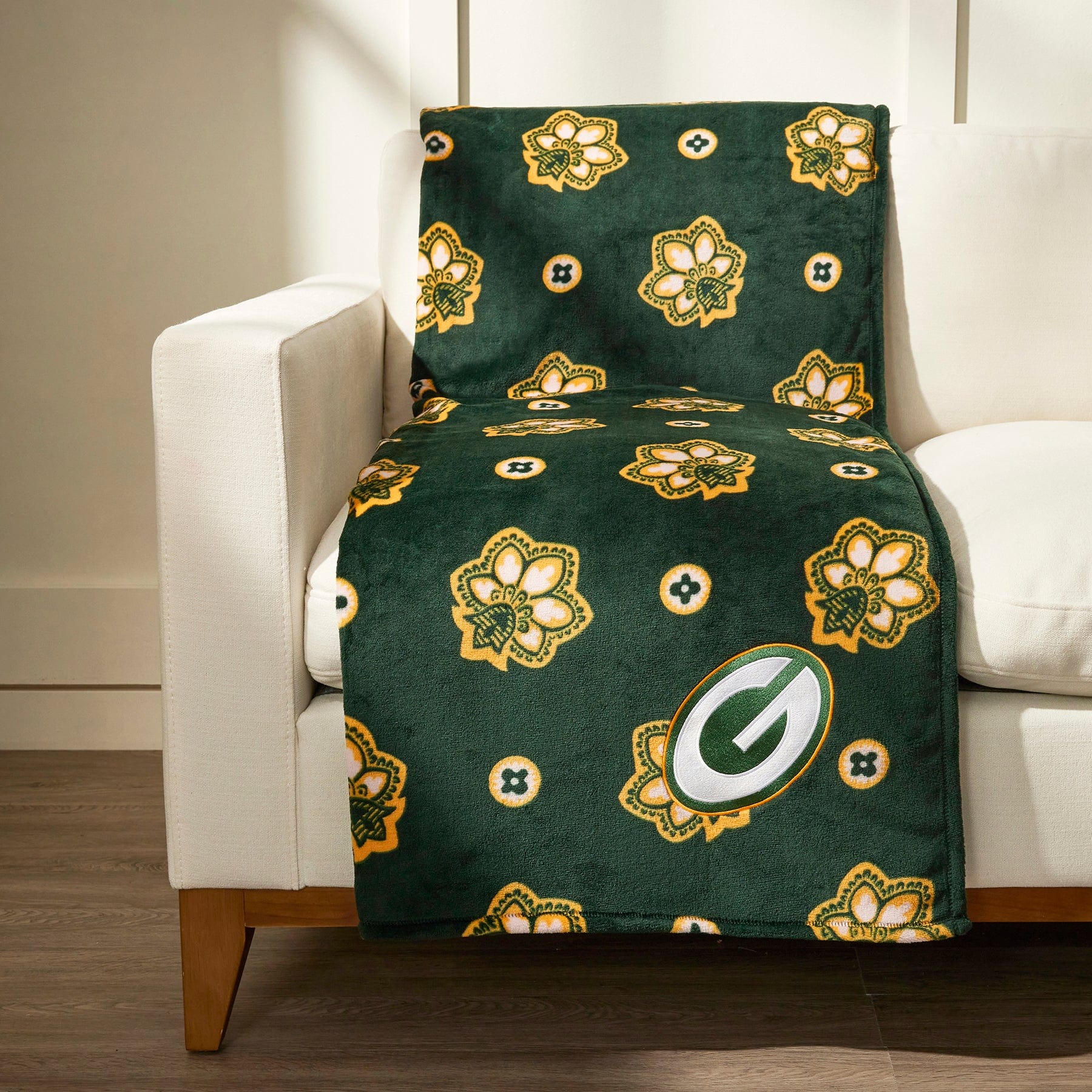 Green Bay Packers Oversized Throw Blanket