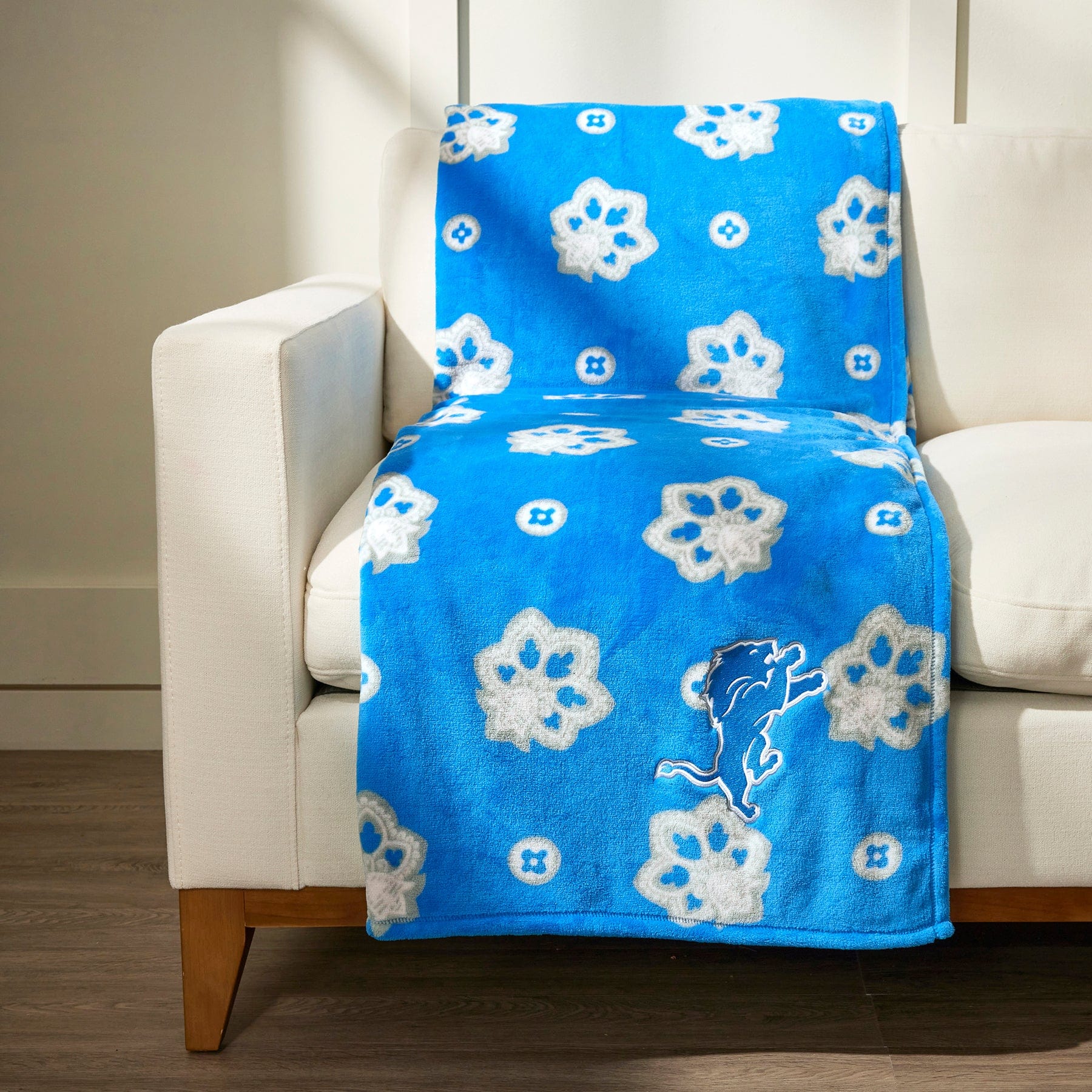 Detroit Lions Oversized Throw Blanket