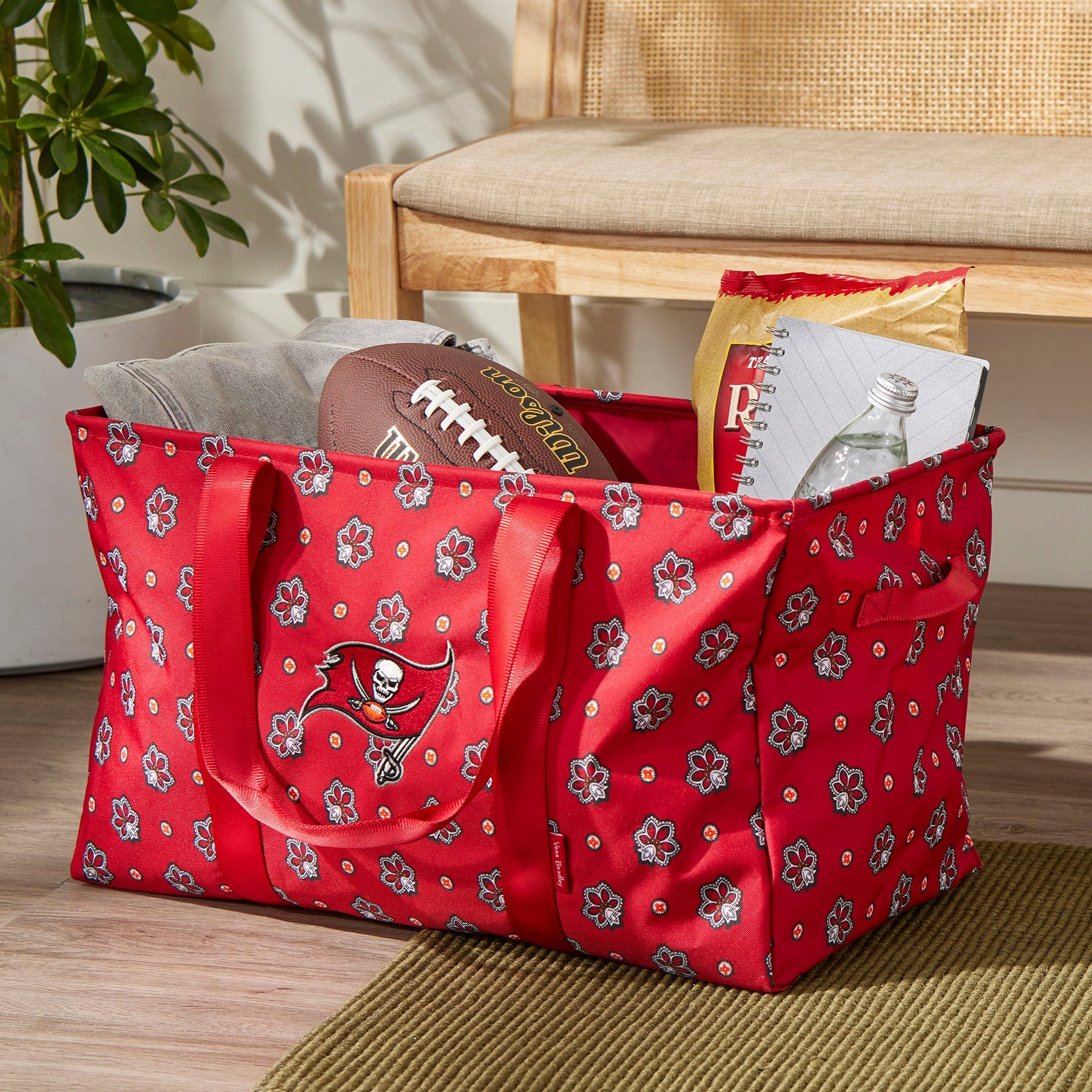 Tampa Bay Buccaneers Large Car Tote