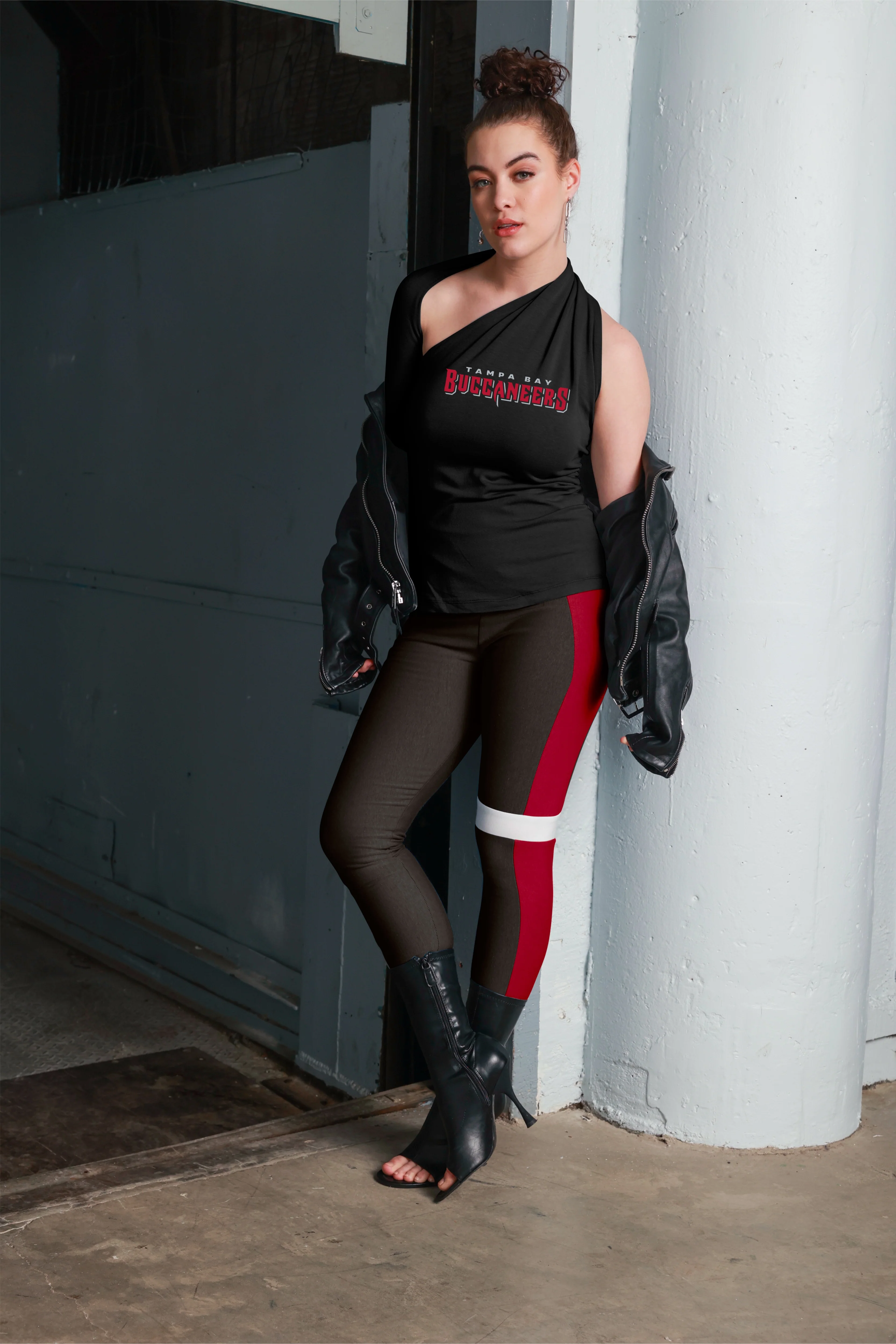 Tampa Bay Buccaneers Sling Tee